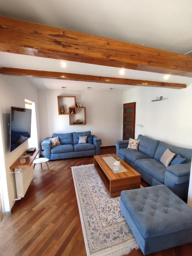 Deluxe Lejla - Free Garage Parking Apartmán